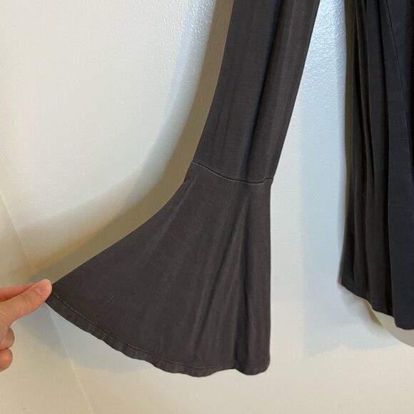 American Eagle Soft & Sexy Gray Long Sleeve Tee Size XS - Picture 4 of 7